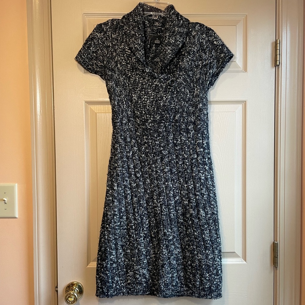 New Directions Black & White Textured Sweater Dress, Collar, Button Detail, Sz M